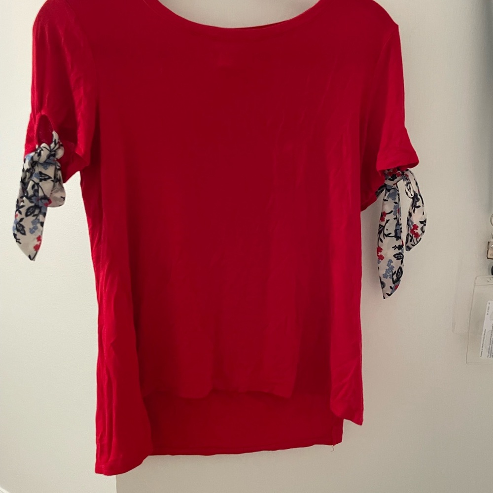 Good condition red shirt